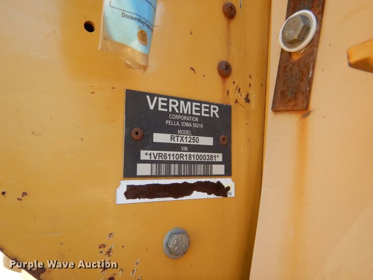 image for item DL6397 2008 Vermeer RTX1250  cable plow