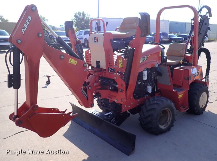 image for item DL7653 2015 Ditch Witch RT45  trencher