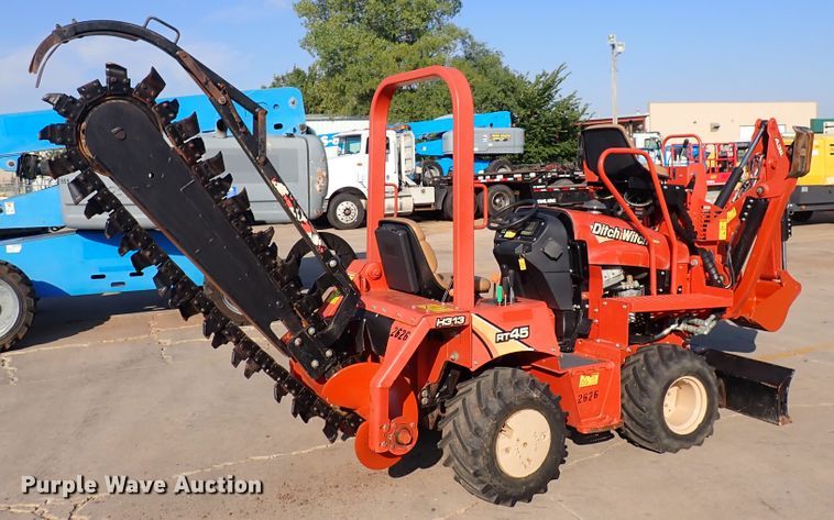 image for item DL7653 2015 Ditch Witch RT45  trencher
