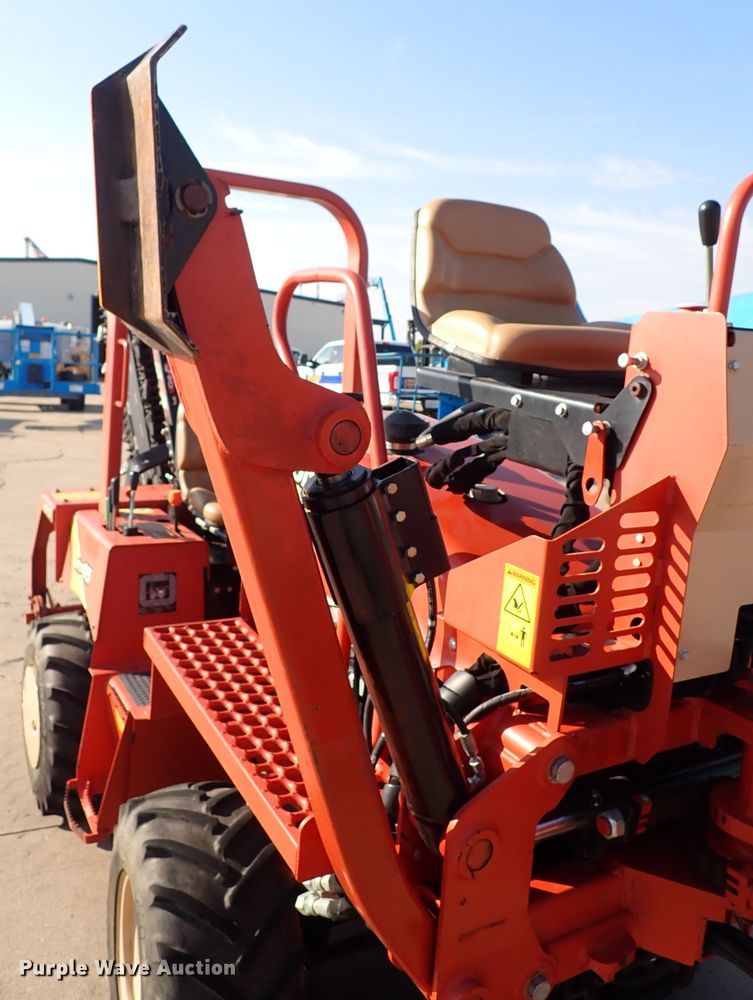 image for item DL7653 2015 Ditch Witch RT45  trencher