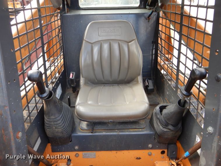 image for item DM4393 2004 Case 40XT  skid steer loader