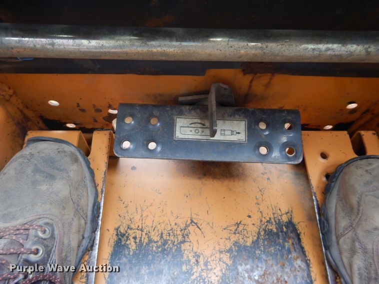 image for item DM4393 2004 Case 40XT  skid steer loader