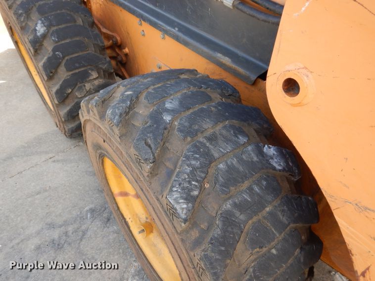 image for item DM4393 2004 Case 40XT  skid steer loader