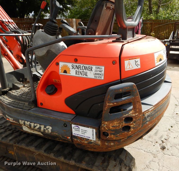 image for item DM4394 2007 Kubota KX121-3  mini excavator