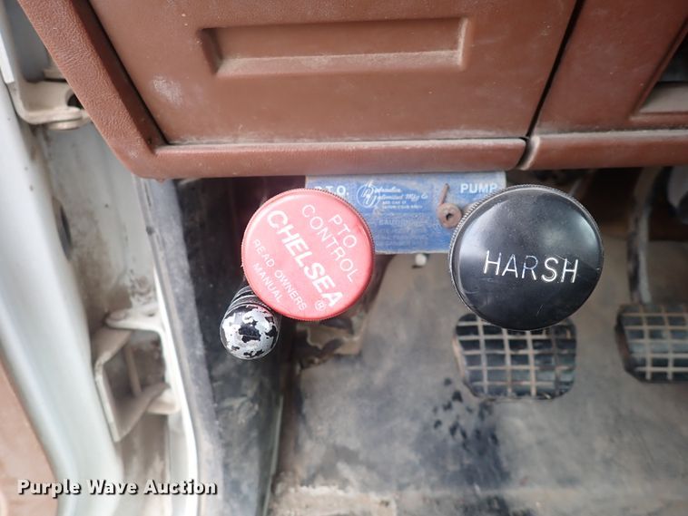 image for item DN2134 1994 GMC TopKick  dump flatbed truck