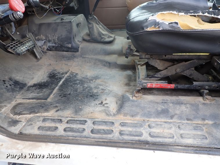 image for item DN2134 1994 GMC TopKick  dump flatbed truck