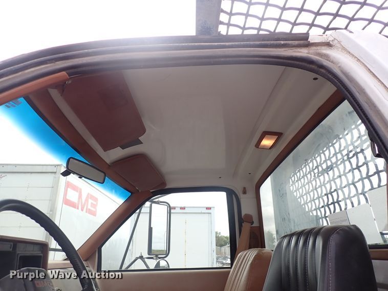 image for item DN2134 1994 GMC TopKick  dump flatbed truck