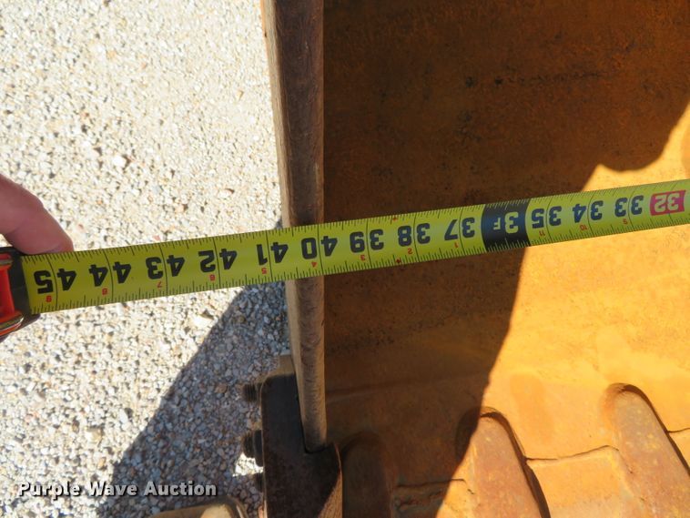 image for item DN7757 2003 Case CX225SR  excavator