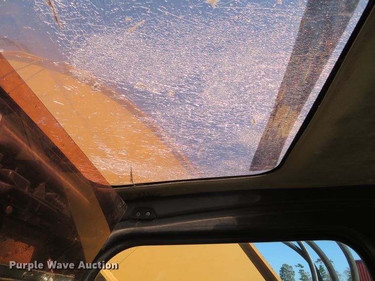 image for item DN7757 2003 Case CX225SR  excavator