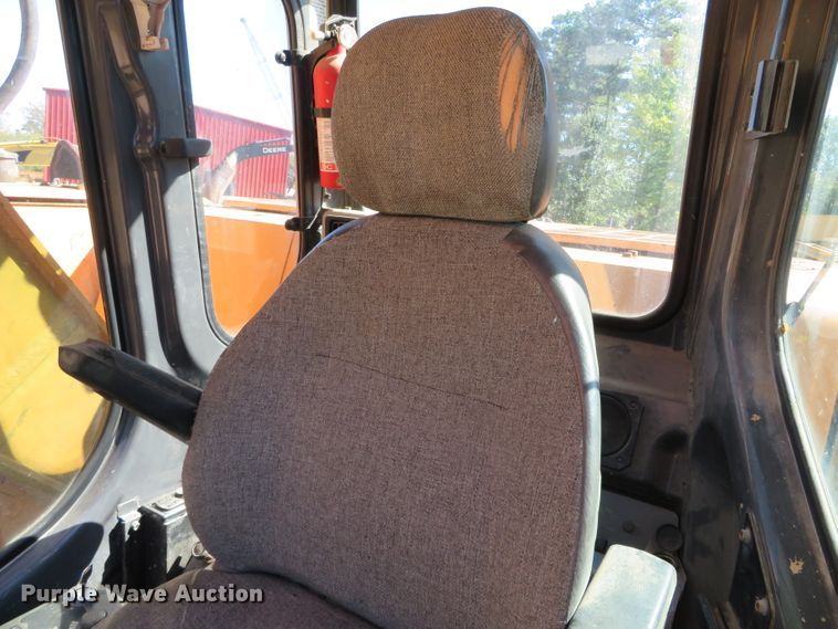 image for item DN7757 2003 Case CX225SR  excavator