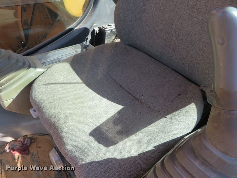 image for item DN7757 2003 Case CX225SR  excavator