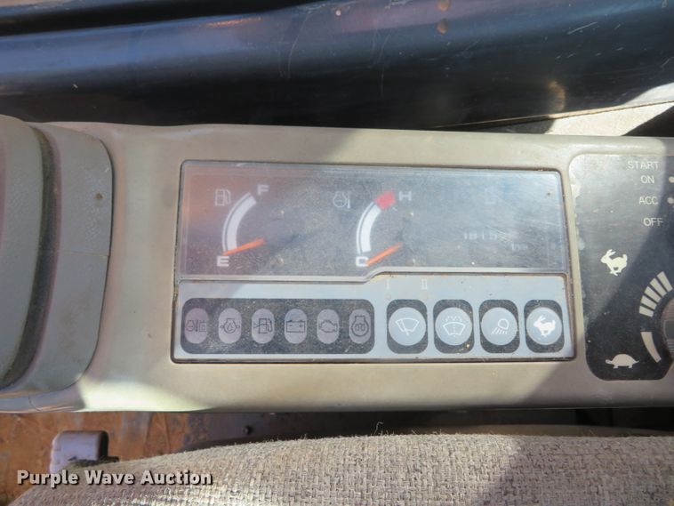 image for item DN7757 2003 Case CX225SR  excavator