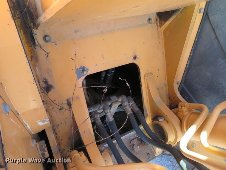 image for item DN7757 2003 Case CX225SR  excavator