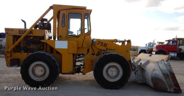 image for item EV9324 Clark 75B  wheel loader