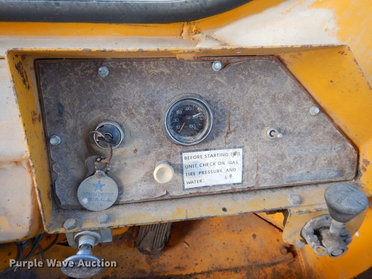 image for item EV9324 Clark 75B  wheel loader