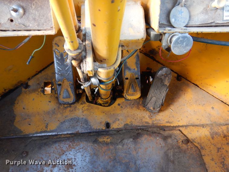 image for item EV9324 Clark 75B  wheel loader