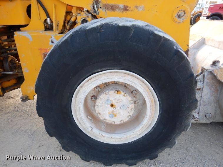 image for item EV9324 Clark 75B  wheel loader