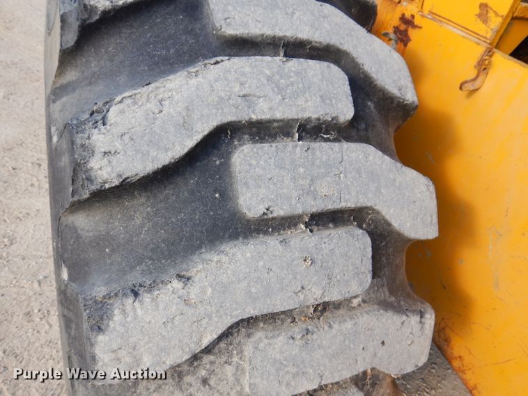 image for item EV9324 Clark 75B  wheel loader