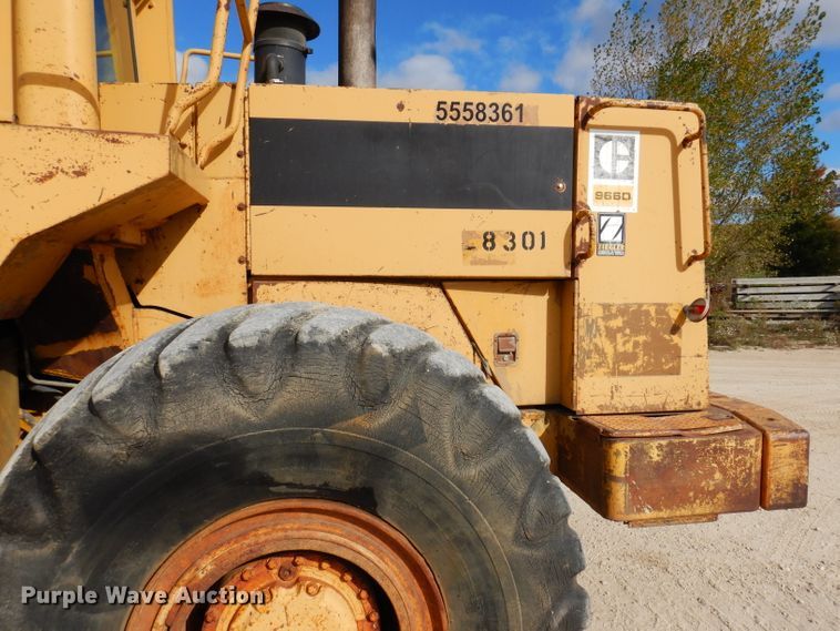 image for item EV9325 1982 Caterpillar 966D  wheel loader