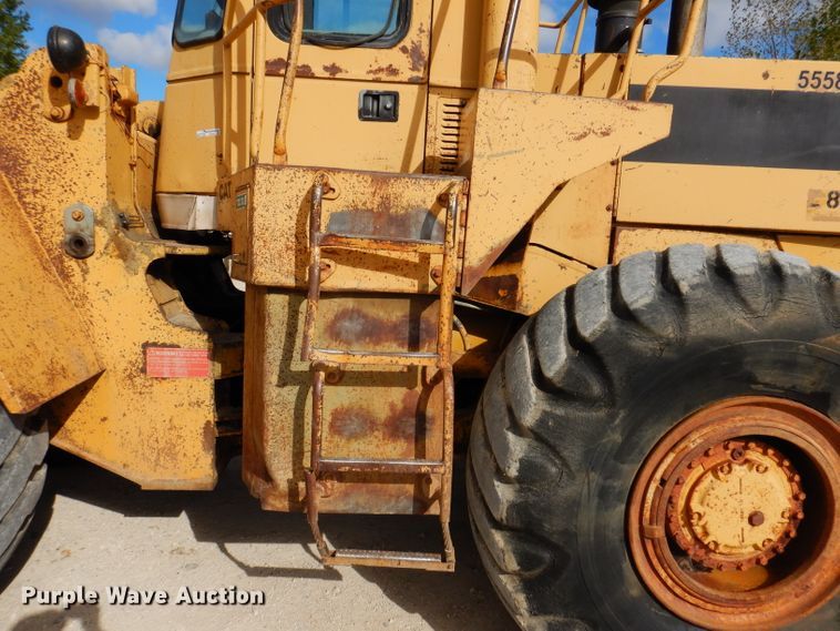 image for item EV9325 1982 Caterpillar 966D  wheel loader
