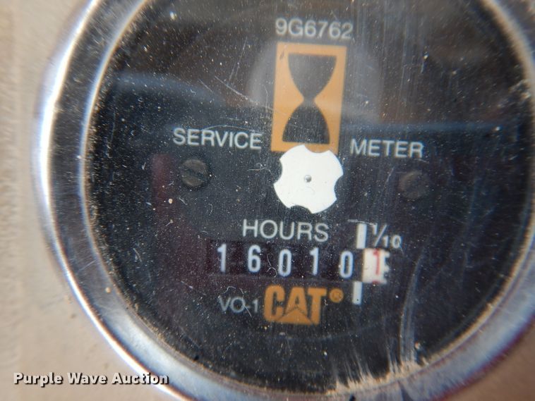 image for item EV9325 1982 Caterpillar 966D  wheel loader