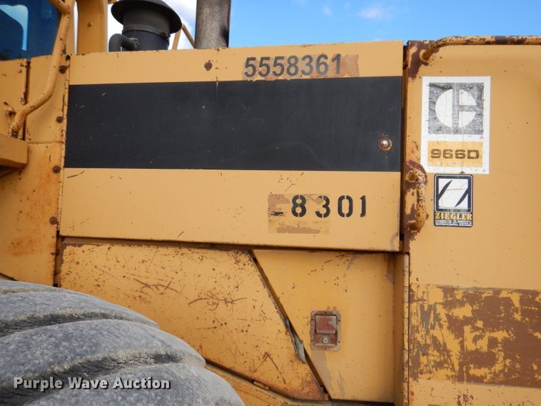 image for item EV9325 1982 Caterpillar 966D  wheel loader