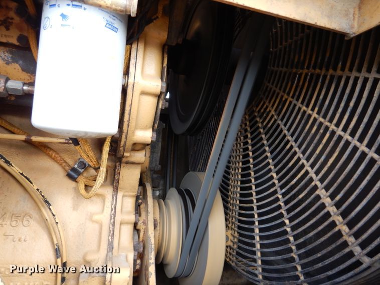 image for item EV9325 1982 Caterpillar 966D  wheel loader