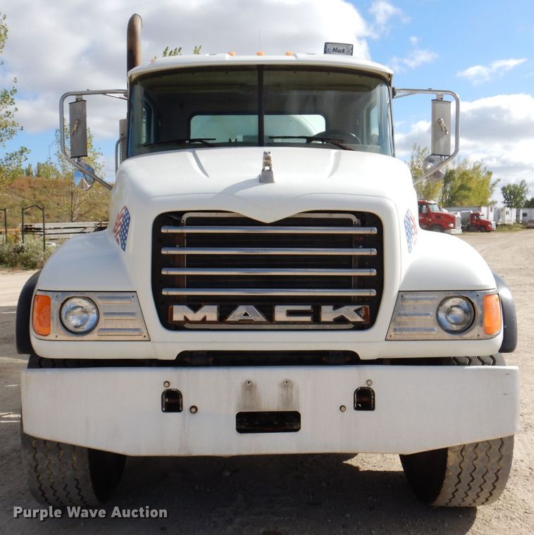 image for item EV9327 2004 Mack CV513  ready mix truck