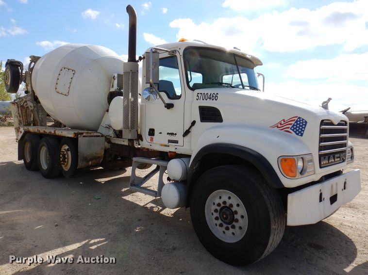 image for item EV9327 2004 Mack CV513  ready mix truck