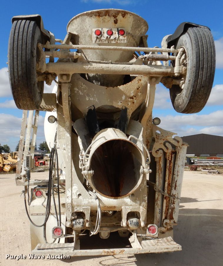 image for item EV9327 2004 Mack CV513  ready mix truck