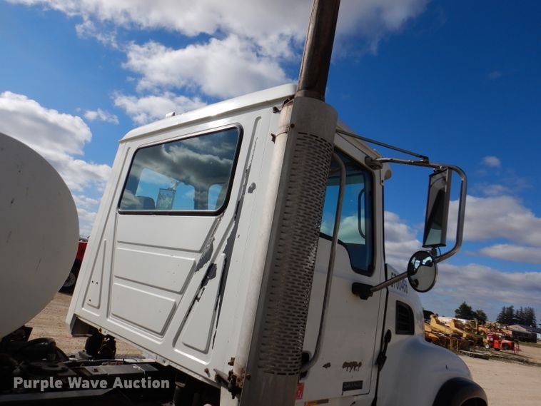 image for item EV9327 2004 Mack CV513  ready mix truck