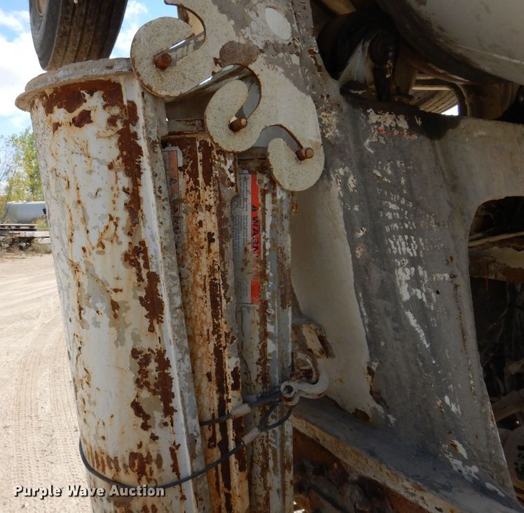 image for item EV9327 2004 Mack CV513  ready mix truck