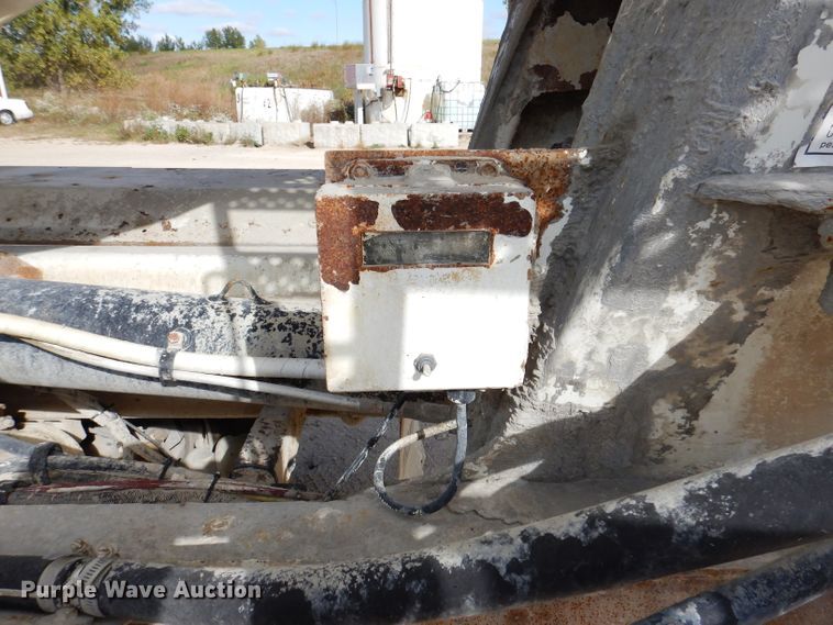 image for item EV9327 2004 Mack CV513  ready mix truck