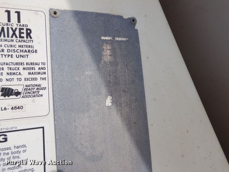 image for item EV9327 2004 Mack CV513  ready mix truck