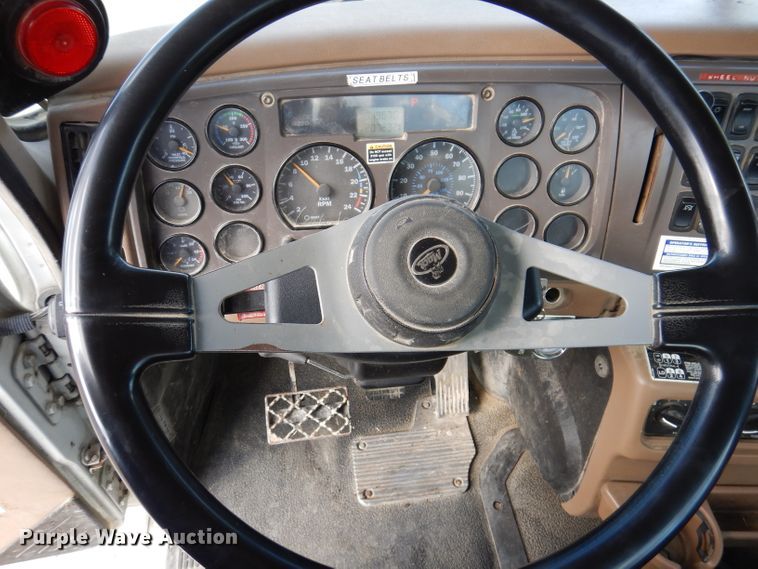 image for item EV9327 2004 Mack CV513  ready mix truck