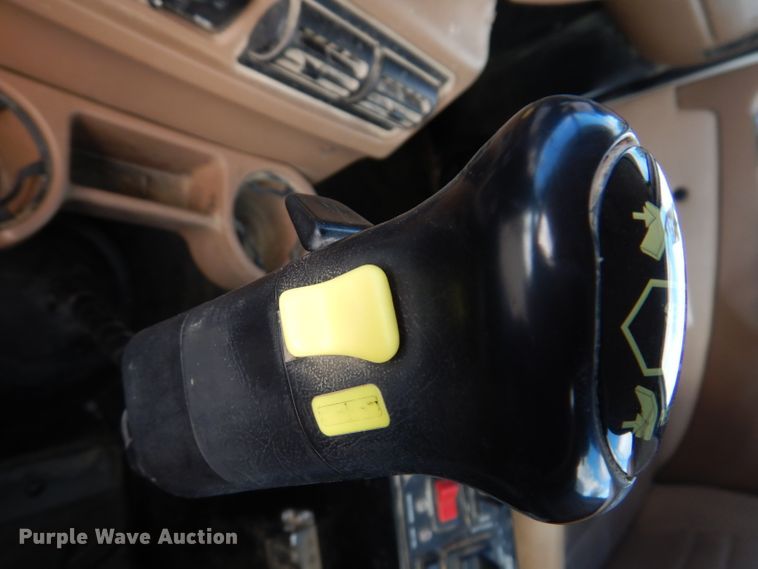 image for item EV9327 2004 Mack CV513  ready mix truck