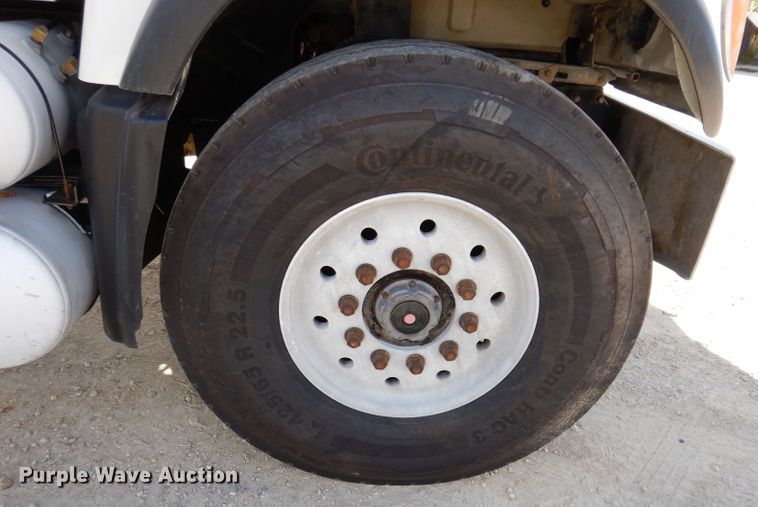 image for item EV9327 2004 Mack CV513  ready mix truck