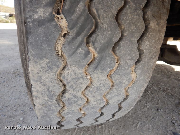 image for item EV9327 2004 Mack CV513  ready mix truck