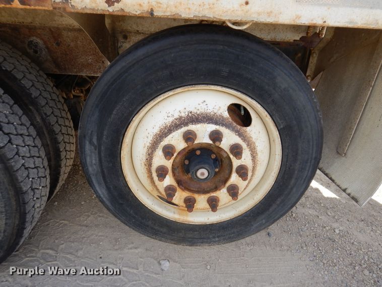 image for item EV9327 2004 Mack CV513  ready mix truck