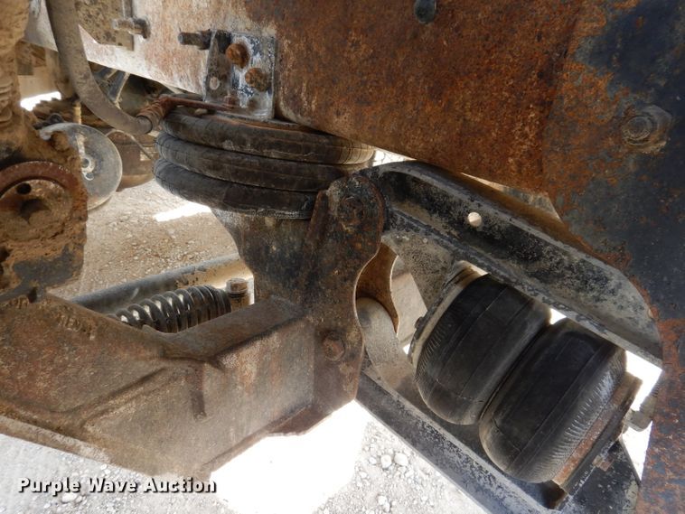 image for item EV9327 2004 Mack CV513  ready mix truck