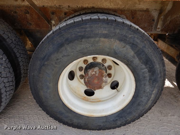 image for item EV9327 2004 Mack CV513  ready mix truck