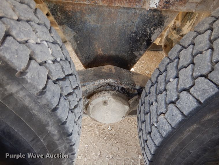 image for item EV9327 2004 Mack CV513  ready mix truck