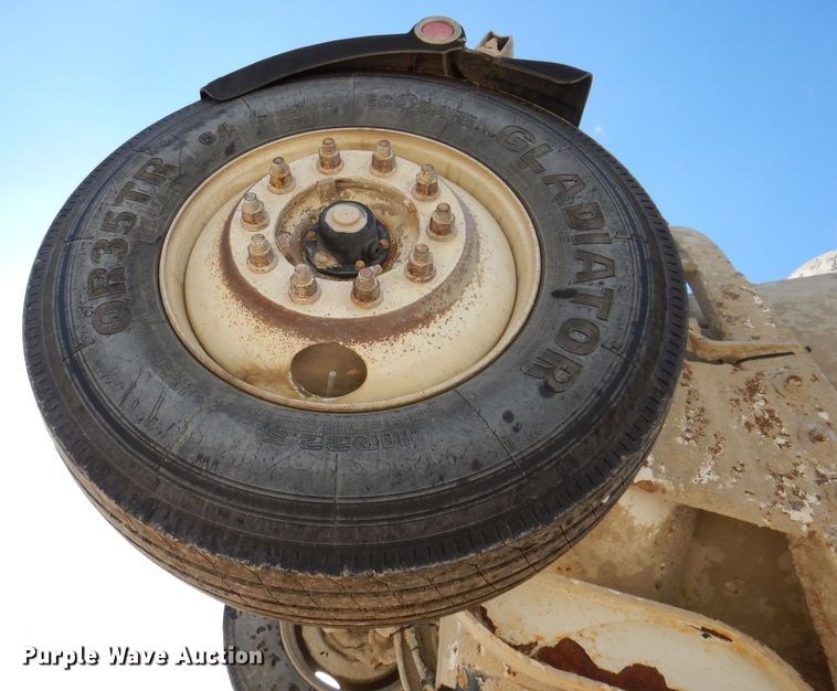 image for item EV9327 2004 Mack CV513  ready mix truck