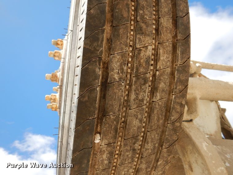 image for item EV9327 2004 Mack CV513  ready mix truck