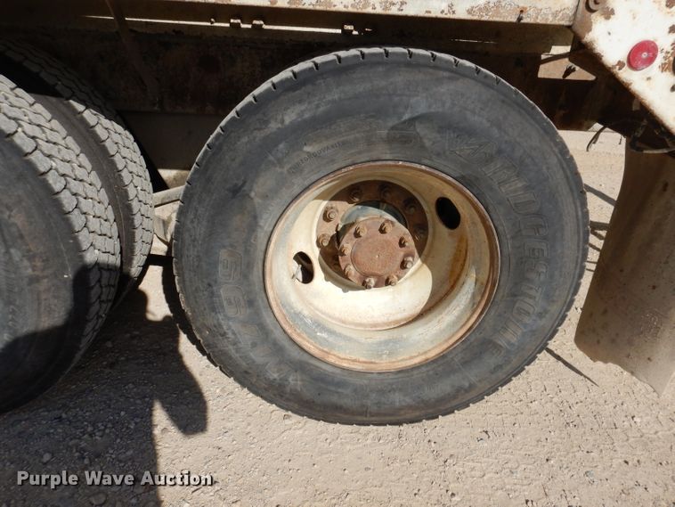 image for item EV9327 2004 Mack CV513  ready mix truck