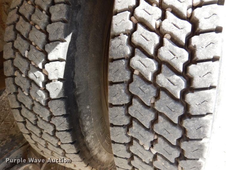 image for item EV9327 2004 Mack CV513  ready mix truck