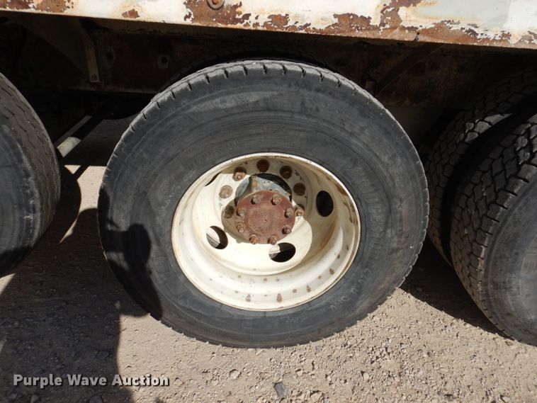 image for item EV9327 2004 Mack CV513  ready mix truck