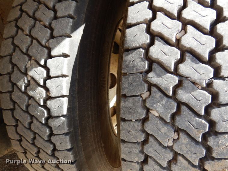 image for item EV9327 2004 Mack CV513  ready mix truck