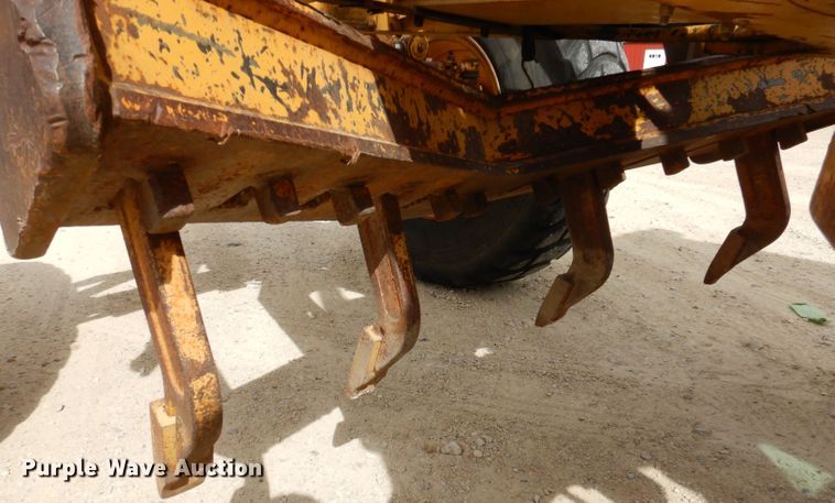 image for item EV9330 1979 Caterpillar 140G  motor grader