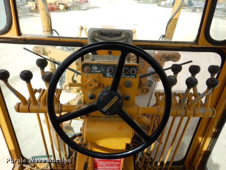 image for item EV9330 1979 Caterpillar 140G  motor grader